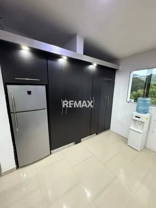 LINDO APARTAMENTO EN VENTA EN LAS DELICIAS - 12