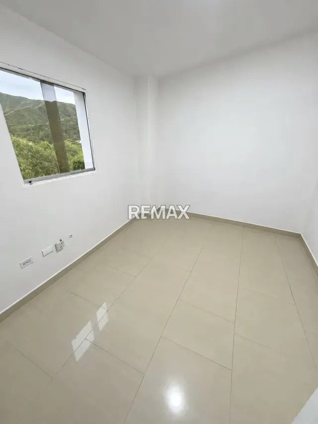 LINDO APARTAMENTO EN VENTA EN LAS DELICIAS - 16