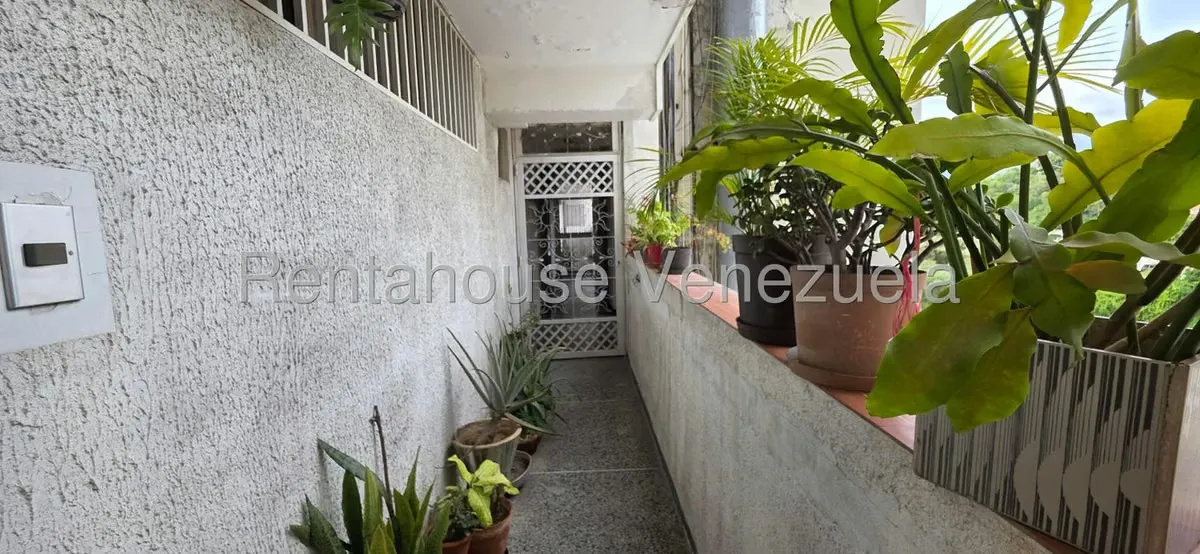 Apartamento (1 Nivel) en Venta en Colinas de Los Chaguaramos, Distrito Metropolitano - 14