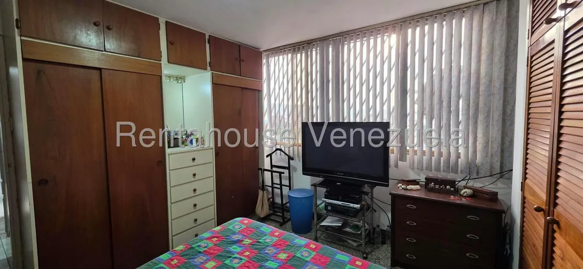 Apartamento (1 Nivel) en Venta en Colinas de Los Chaguaramos, Distrito Metropolitano - 8