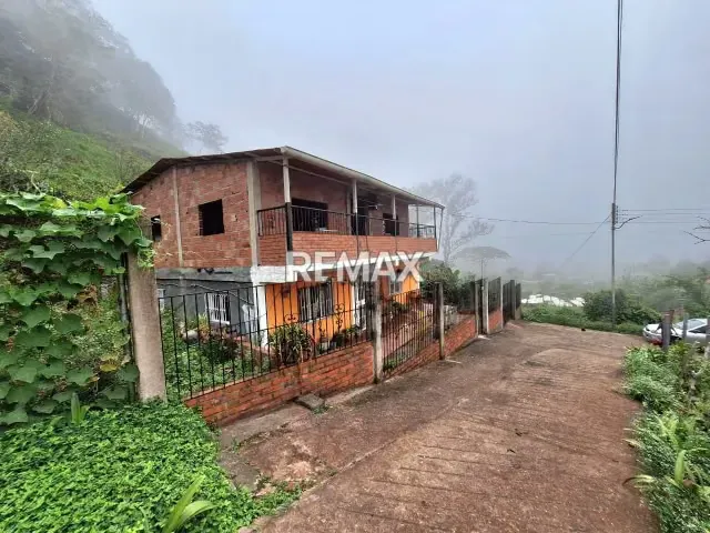 Casa de campo en venta Sector El Fical Municipio Andrés Bello, Vía mesa de Aura Cordero - 2