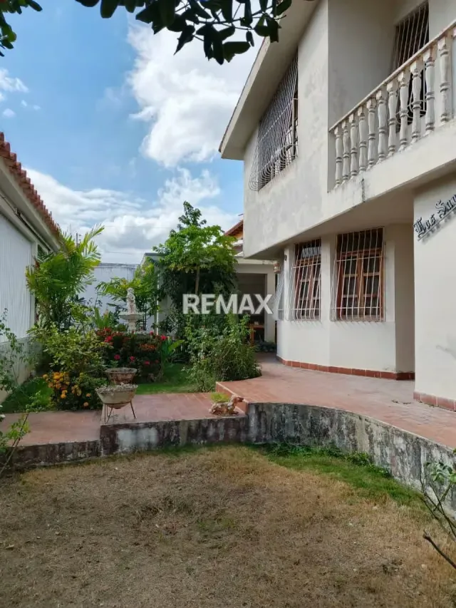 Casa en Venta Urbanizacion Santa Elena Norte Zona Este- Barquisimeto - 2