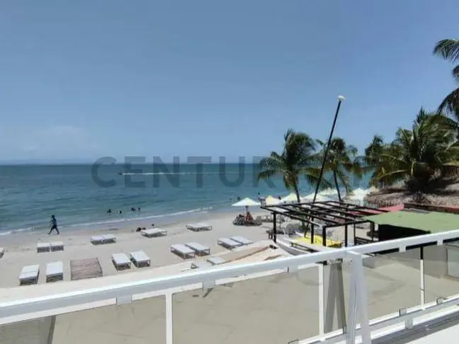 Edificio Tacamajaca Ubicado en Playa el Yaque. se venden por separado - 11