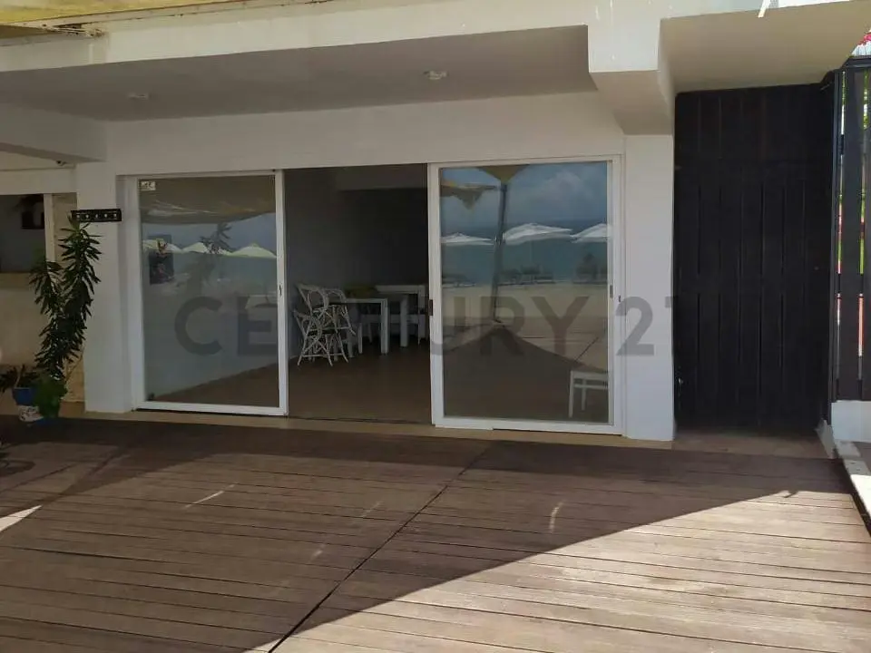 Edificio Tacamajaca Ubicado en Playa el Yaque. se venden por separado - 15