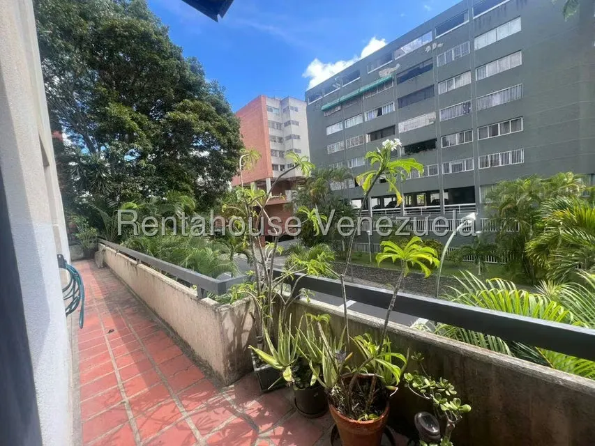 Apartamento (1 Nivel) en Venta en Los Samanes, Distrito Metropolitano - 25