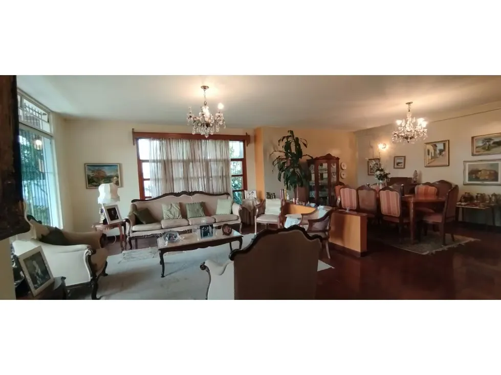 CASA EN VENTA - URB. SAN BERNARDINO 565 m2 5h+s/5b+s/3pe - 7