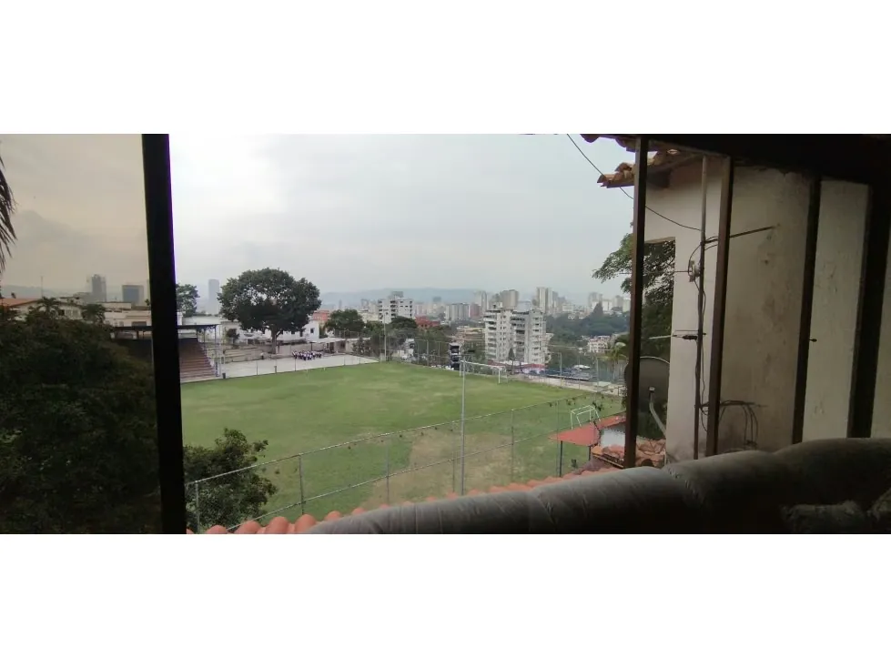 CASA EN VENTA - URB. SAN BERNARDINO 565 m2 5h+s/5b+s/3pe - 8