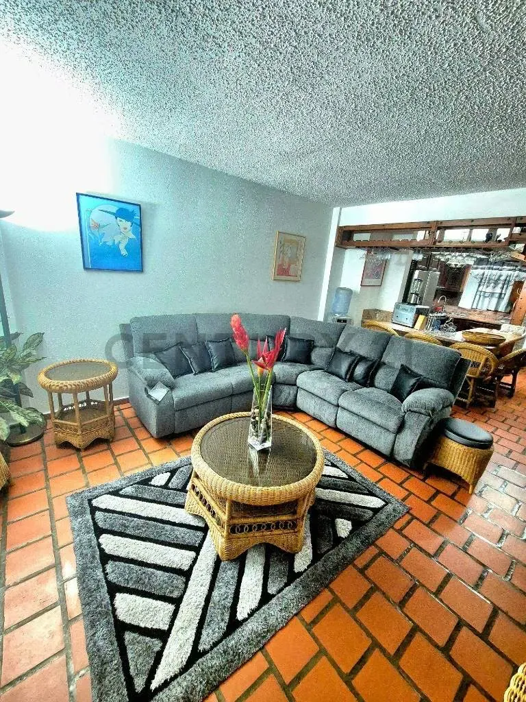 Century21 Ofrece en alquiler de Villa de tres niveles en el C.R. Pueblo Viejo - 3