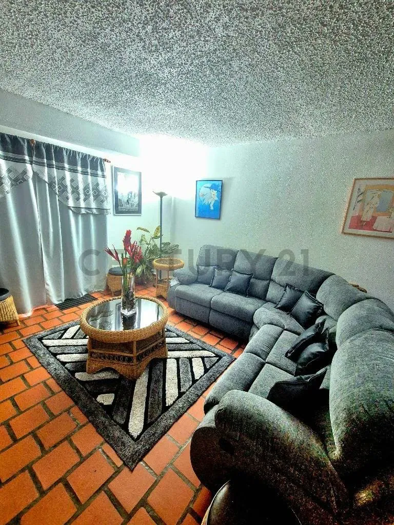 Century21 Ofrece en alquiler de Villa de tres niveles en el C.R. Pueblo Viejo - 4