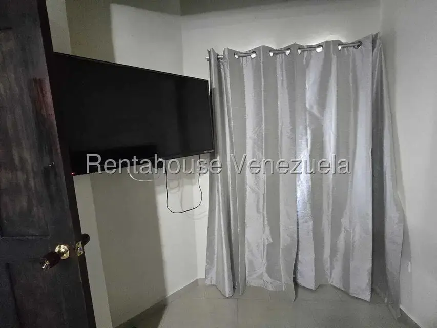 Townhouse (Duplex) en Venta en Villa Roca, Lara - 13
