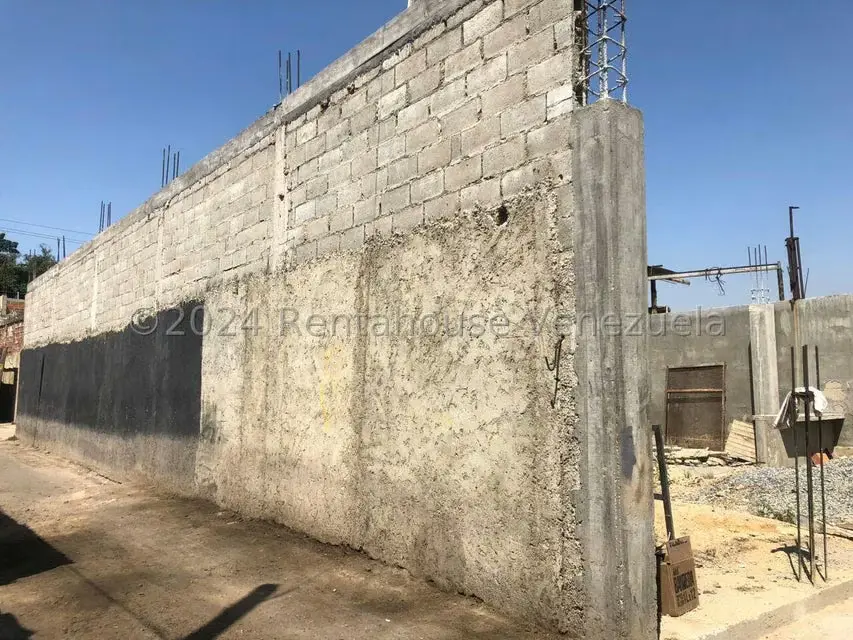 Terreno (Comercial) en Venta en Los Guayos, Carabobo - 3