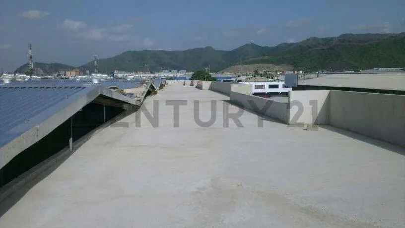 En Venta Galpon de 1700 mts2 - 3