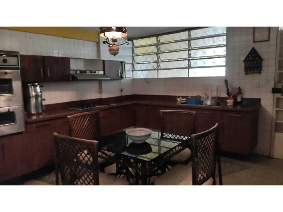 VENTA CASA SAN ANTONIO de Los Altos 387m2 6h/3b/4p - 6