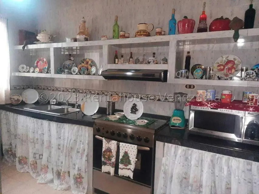Casa (1 Nivel) en Venta en San José, Miranda - 8