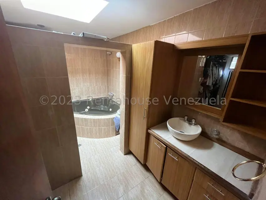 Casa (Multipes Niveles) en Venta en El Hatillo, Distrito Metropolitano - 23