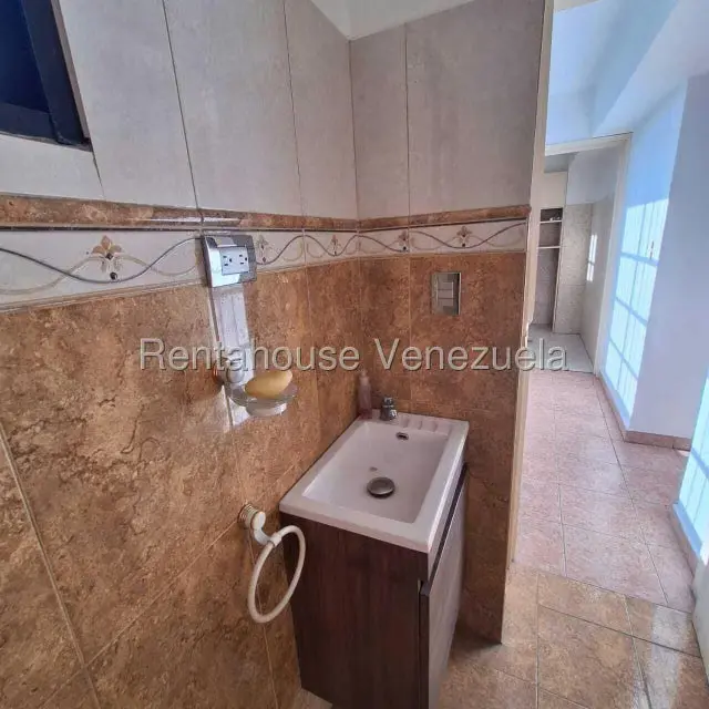 Oficina en Venta en Parroquia La Candelaria, Distrito Metropolitano - 12
