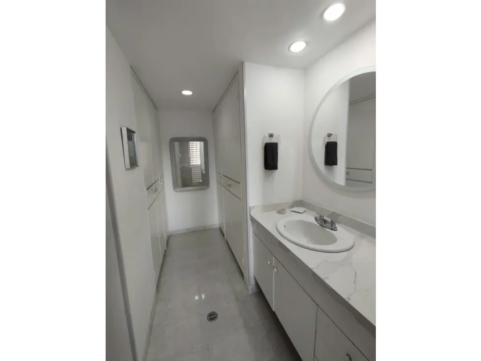 Vendo apartamento 196m2 Los Naranjos 0858 - 12