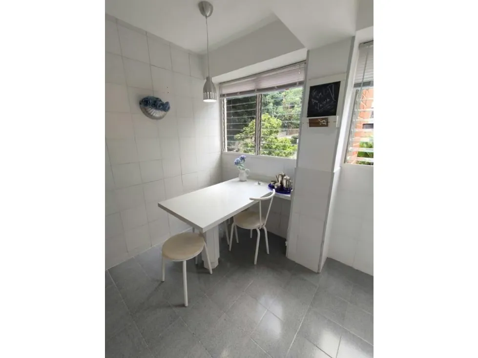 Vendo apartamento 196m2 Los Naranjos 0858 - 9