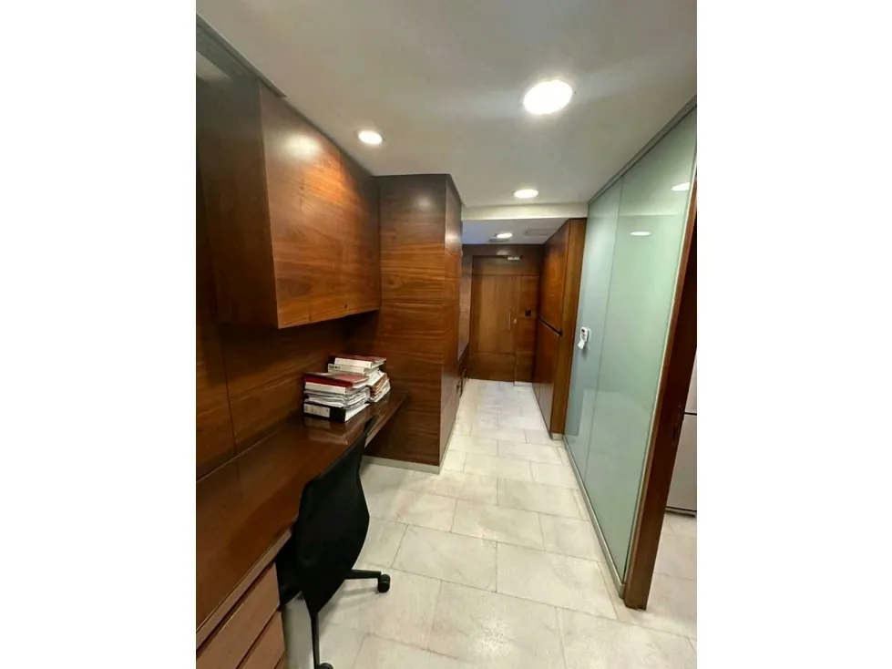 Vendo oficina amoblada 280m2 El Rosal 9203 - 13