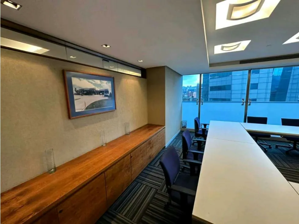 Vendo oficina amoblada 280m2 El Rosal 9203 - 20