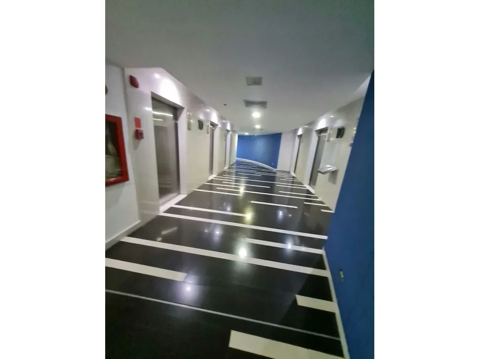 Vendo oficina amoblada 280m2 El Rosal 9203 - 4