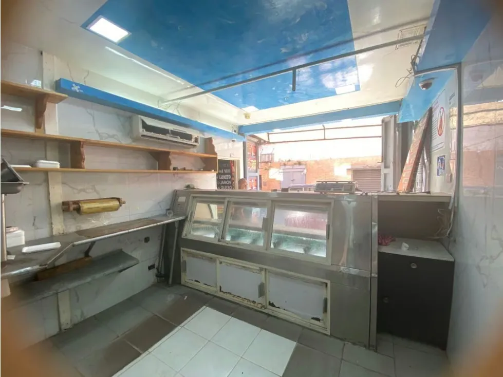 Venta Local Comercial 50m2. Los Flores de Catia