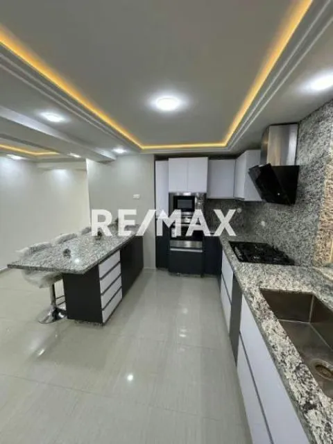 Apartamento en venta Urb. El Bosque - 3