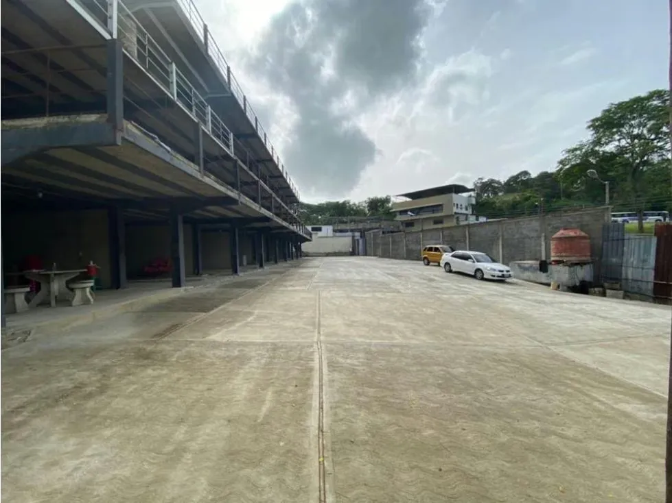 Vendo local 60m2 Charallave - 23