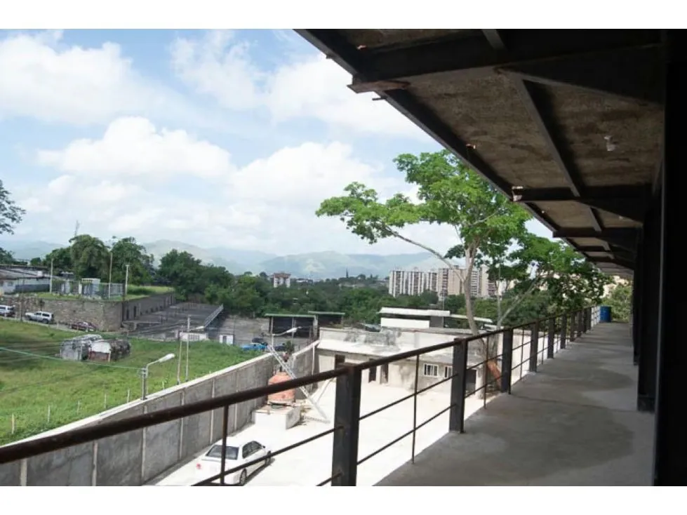 Vendo local 60m2 Charallave - 3