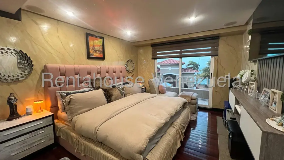 Townhouse (Multiples Niveles) en Venta en Lago Mar Beach, Zulia - 21