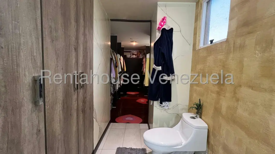 Townhouse (Multiples Niveles) en Venta en Lago Mar Beach, Zulia - 25