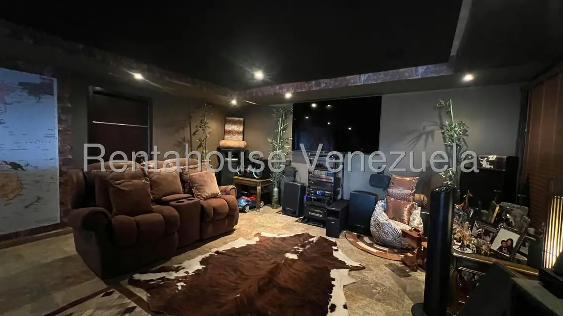 Townhouse (Multiples Niveles) en Venta en Lago Mar Beach, Zulia - 39