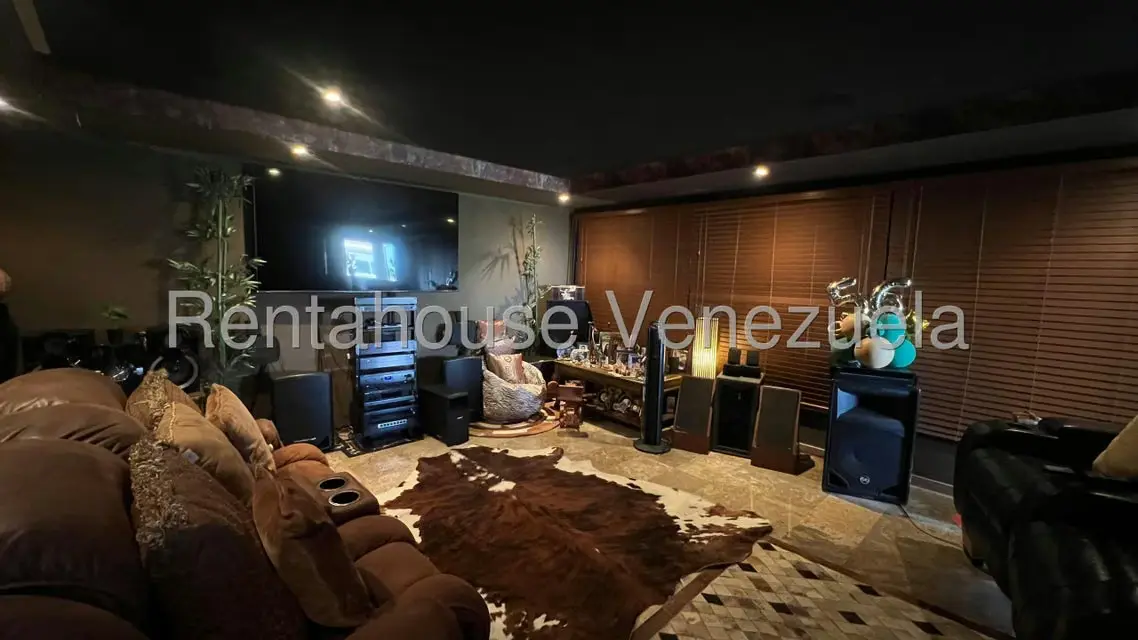 Townhouse (Multiples Niveles) en Venta en Lago Mar Beach, Zulia - 40