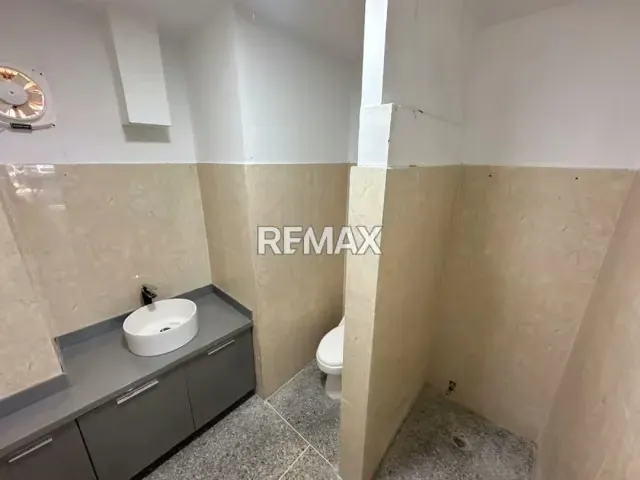 LOCAL COMERCIAL CALLE 72 - 6