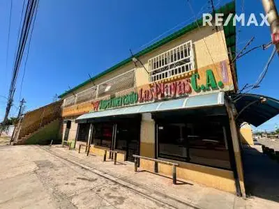 Panadería y apartamento