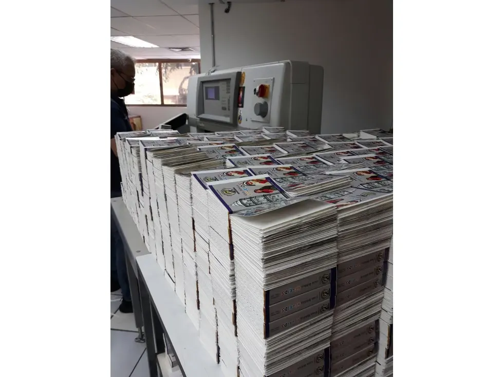 ¡Oportunidad Única! Venta en Sector Editorial y Artes Gráficas - 4