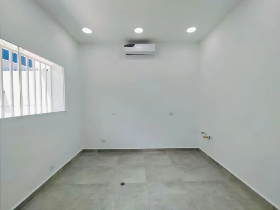 CASA COLINAS DE BELLO MONTE 1.240 M2 DE TRES NIVELES MAS TERRAZA - 12