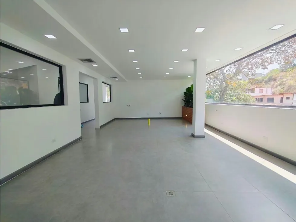 CASA COLINAS DE BELLO MONTE 1.240 M2 DE TRES NIVELES MAS TERRAZA - 14