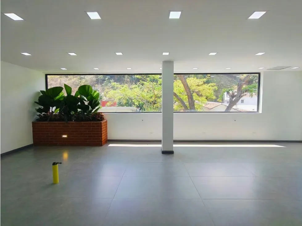 CASA COLINAS DE BELLO MONTE 1.240 M2 DE TRES NIVELES MAS TERRAZA - 26