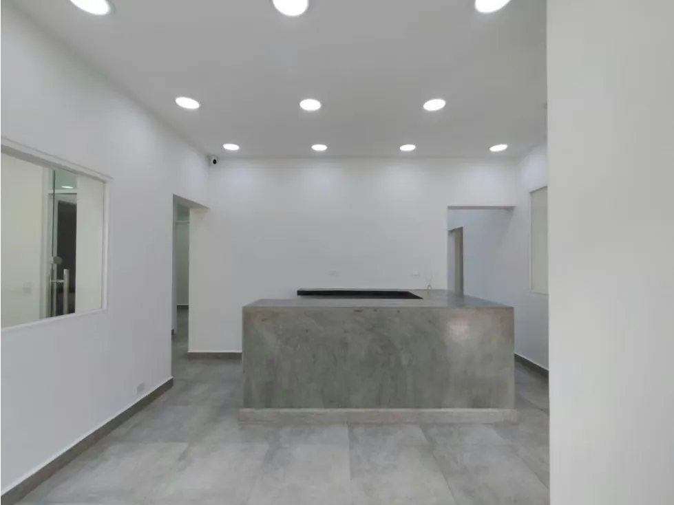 CASA COLINAS DE BELLO MONTE 1.240 M2 DE TRES NIVELES MAS TERRAZA - 6