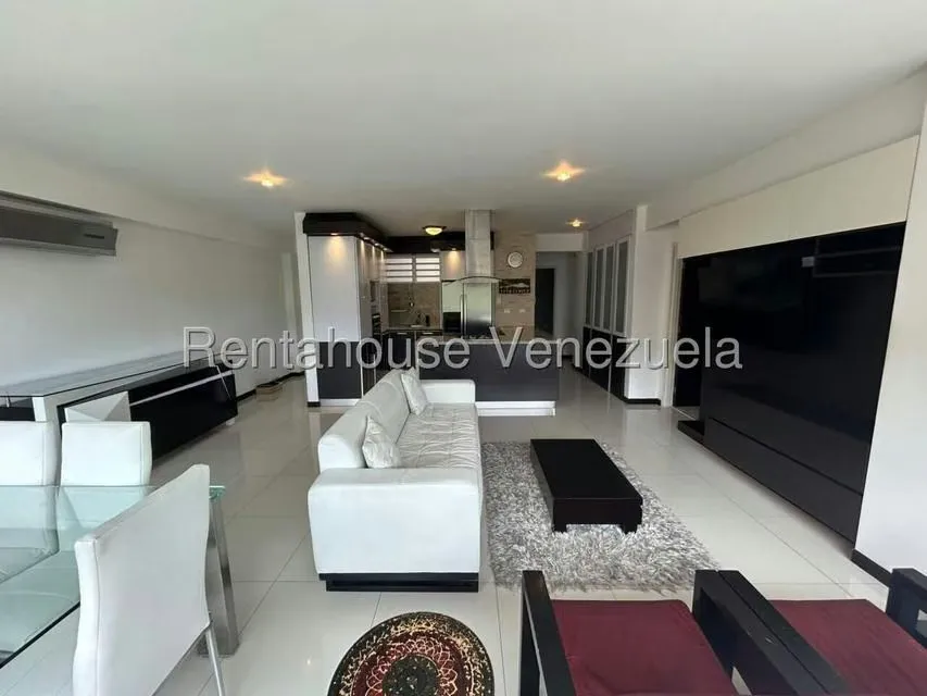 Apartamento (1 Nivel) en Alquiler en Lomas del Sol, Distrito Metropolitano - 13
