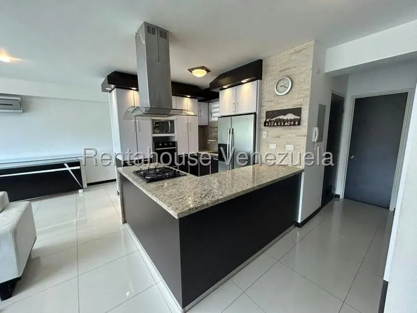 Apartamento (1 Nivel) en Alquiler en Lomas del Sol, Distrito Metropolitano - 15