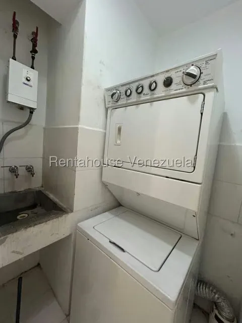Apartamento (1 Nivel) en Alquiler en Lomas del Sol, Distrito Metropolitano - 27
