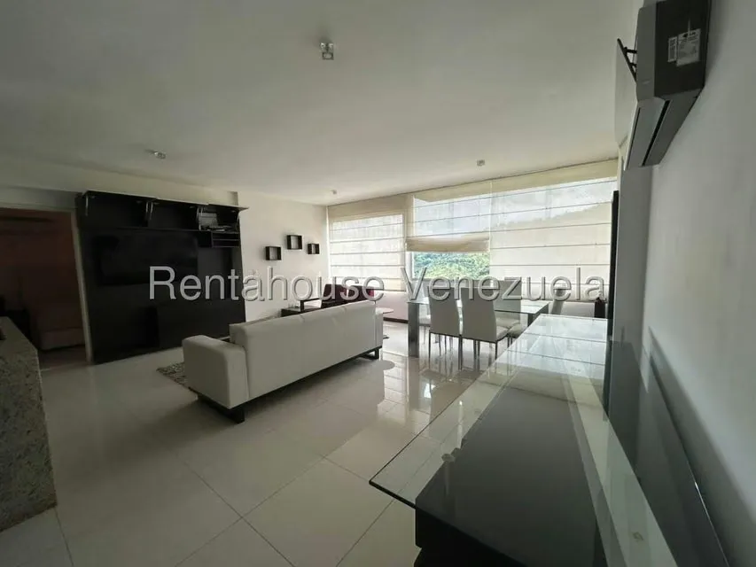 Apartamento (1 Nivel) en Alquiler en Lomas del Sol, Distrito Metropolitano - 9
