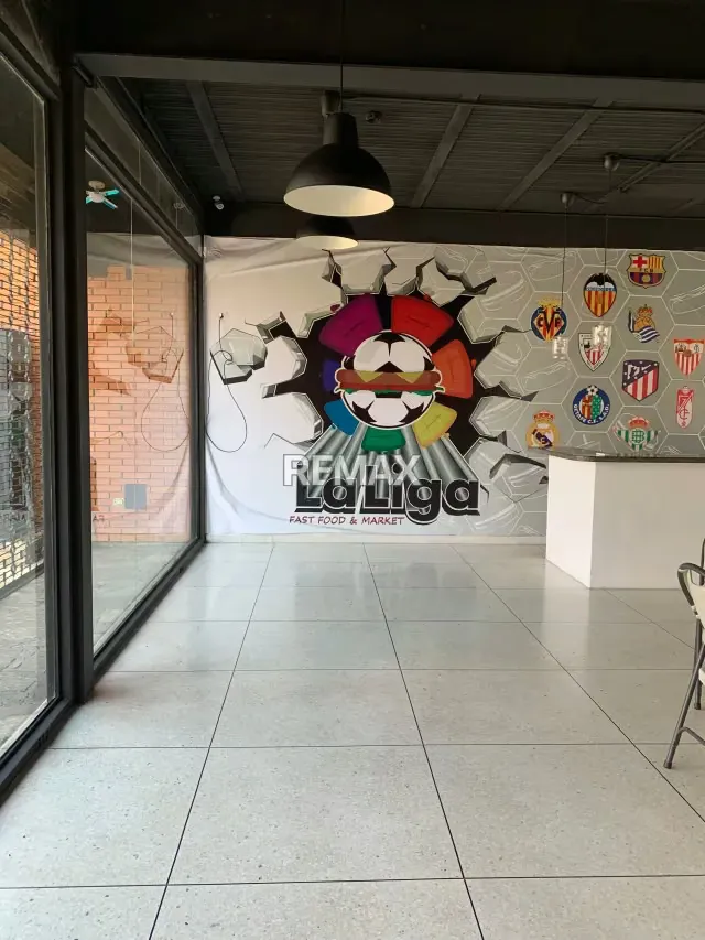SE VENDE EDIFICIO COMERCIAL AV LARA - 3