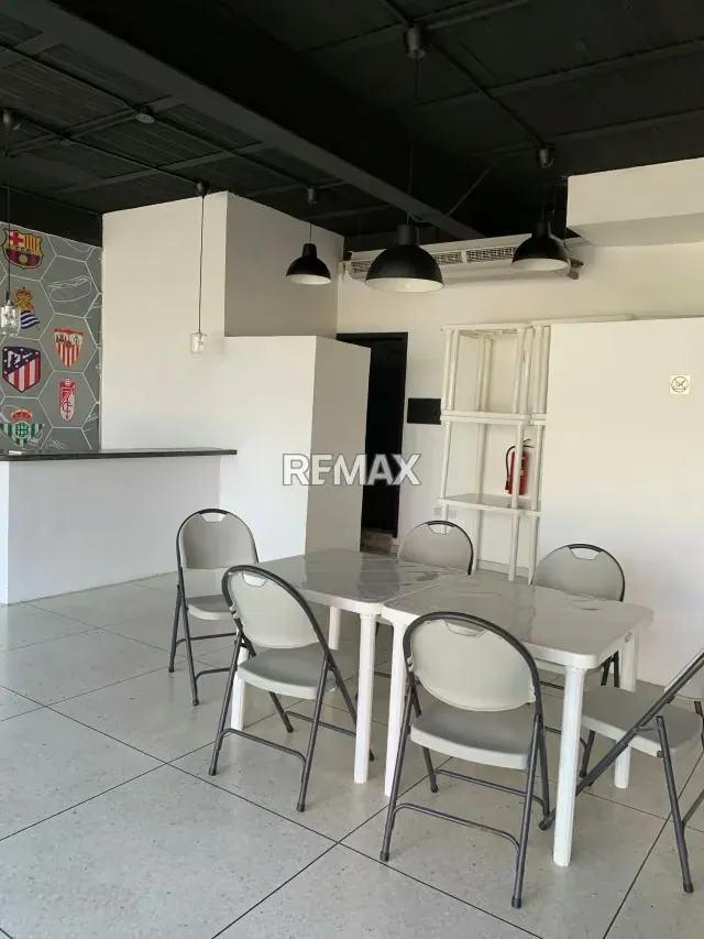 SE VENDE EDIFICIO COMERCIAL AV LARA - 9