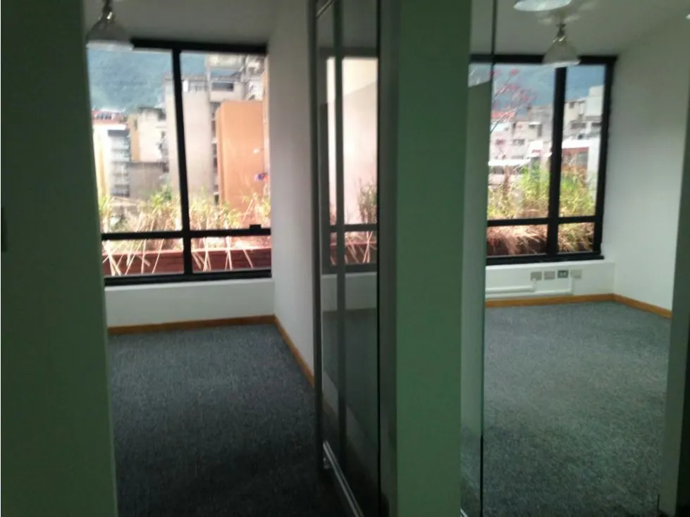 Alquilo oficina 503m2 El Rosal 3339 - 8