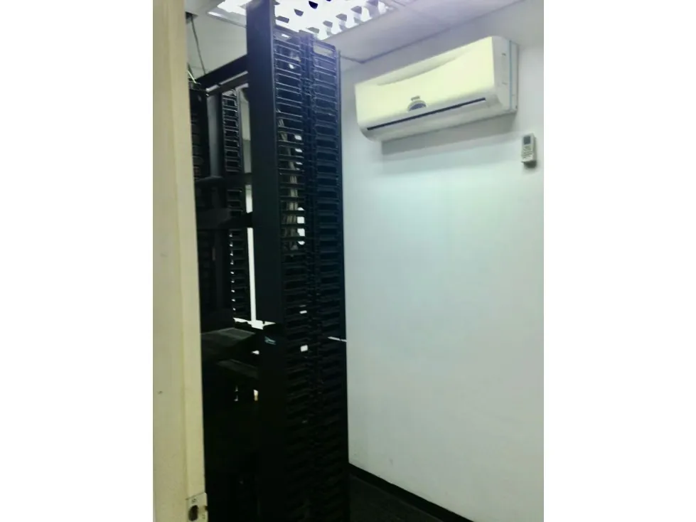 Alquilo oficina 503m2 El Rosal 3339 - 9