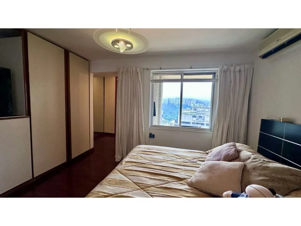 Vendo apartamento 231m2 Lomas de Prados del Este 4680 - 28