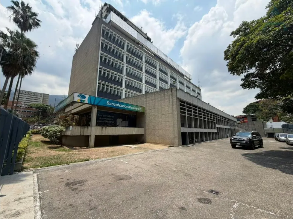 Se Vende/Alquila Edificio 17500m² San Bernardino